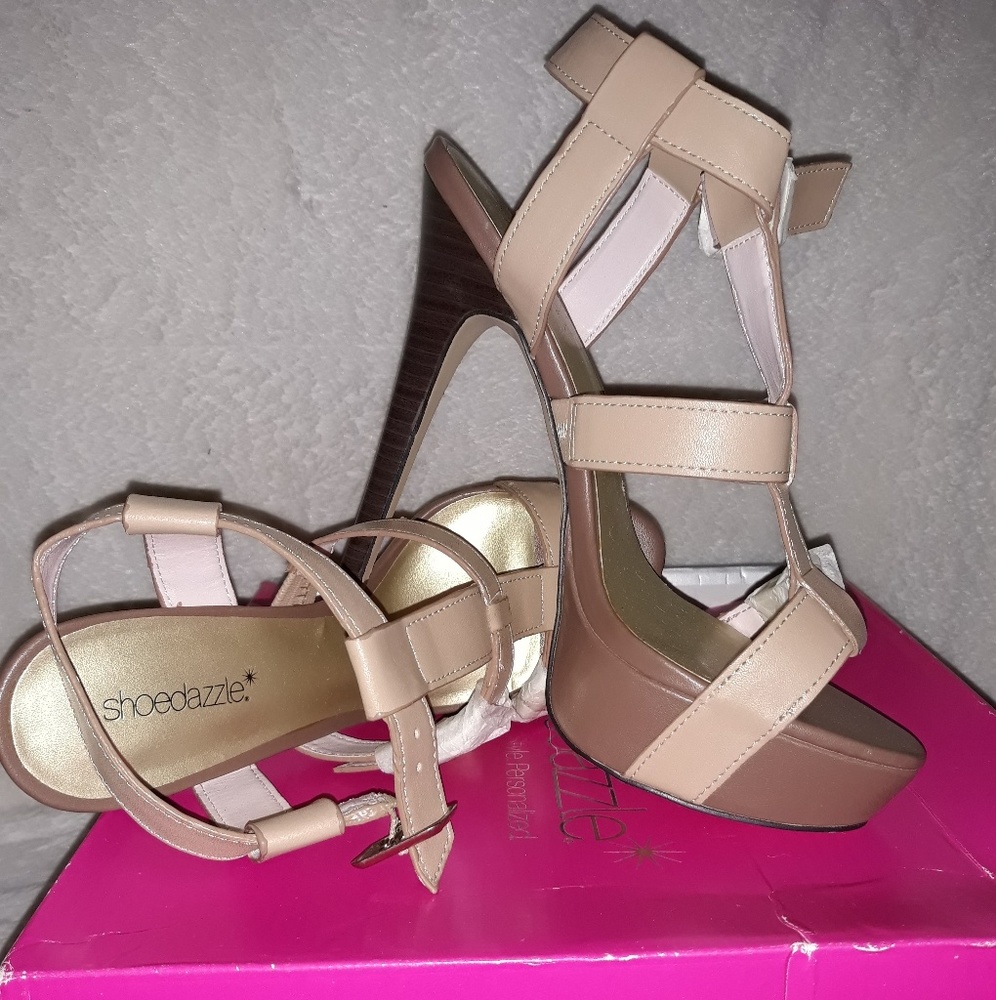 Shoedazzle RUMI size 8M